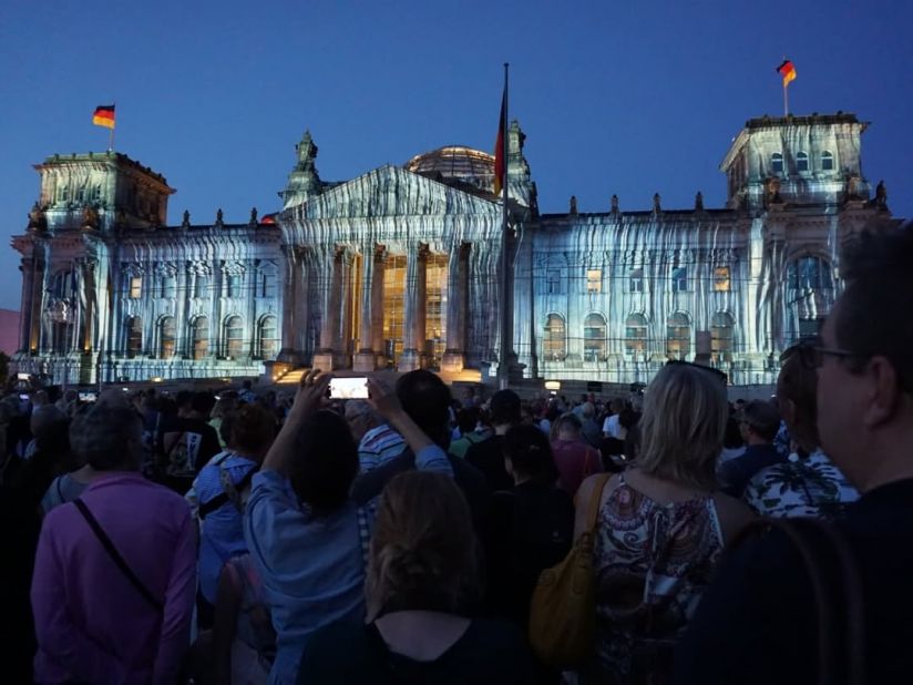 Lichtinstallation am Reichstag