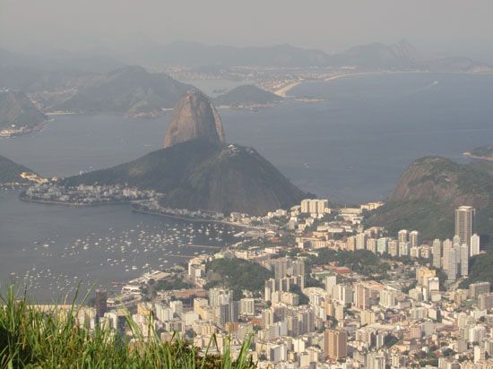 Blick vom Corcovado zum Zuckerhut