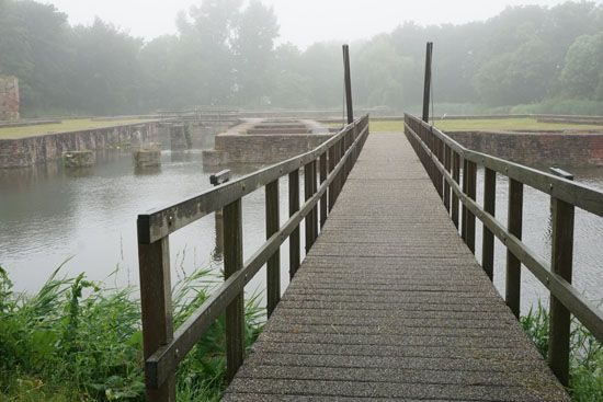 Wasserschlossruine der Grafen von Egmond