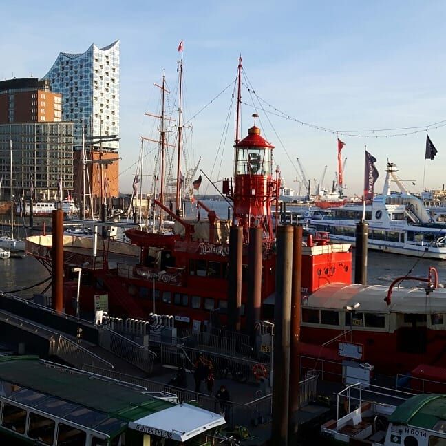 Blick Richtung Elbphilharmonie