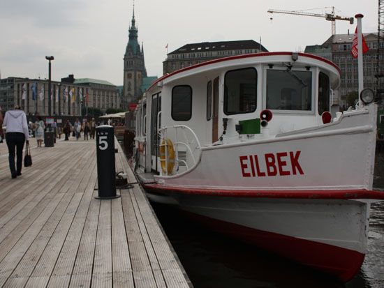 Fähranleger an der Binnenalster