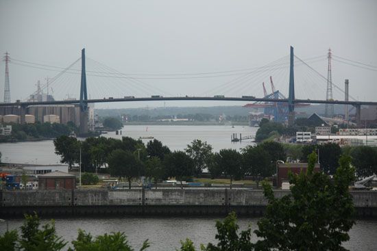 Köhlbrandbrücke