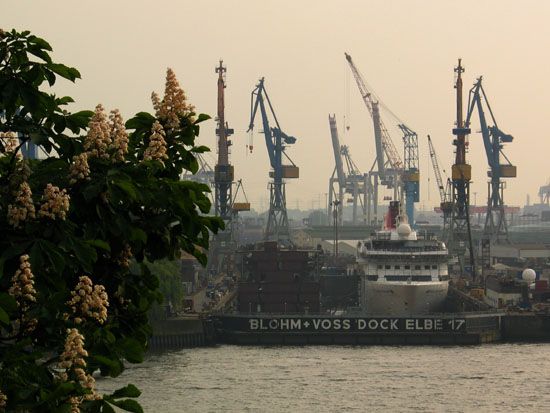 Dock Elbe 17