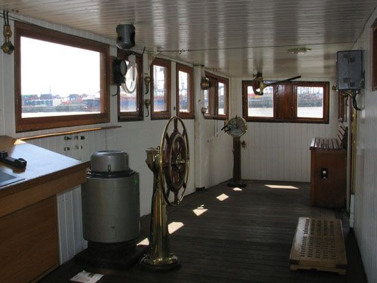 Brücke Eisbrecher "Stettin"