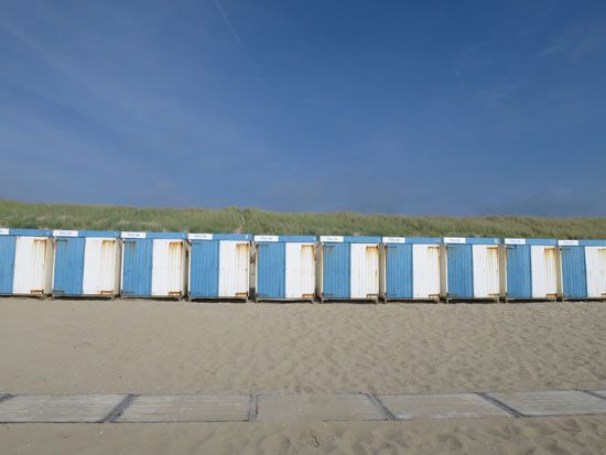 Strandhütten in Bergen aan Zee