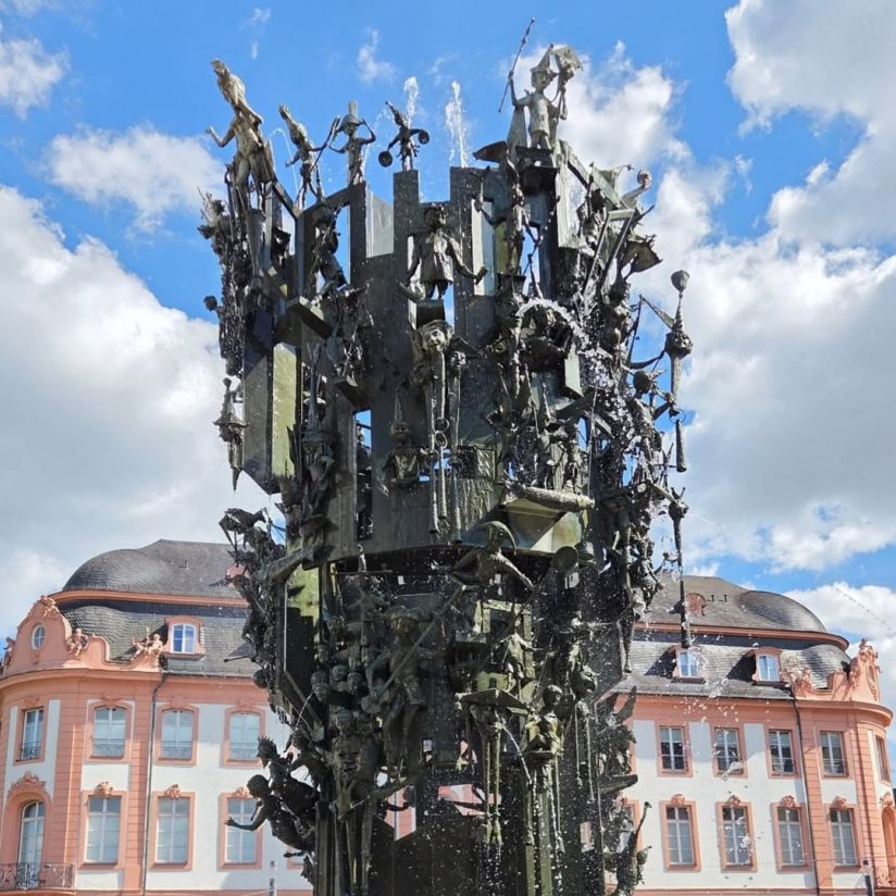 Fastnachtsbrunnen am Schillerplatz