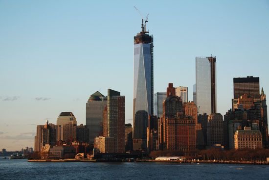 Skyline von Manhattan mit One World Trade Center