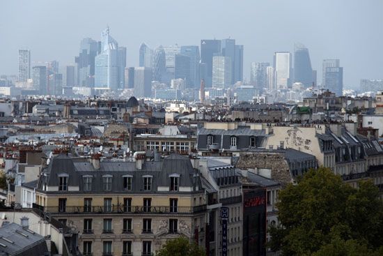 Blick von der Hotel-Dachterrasse nach La Défense