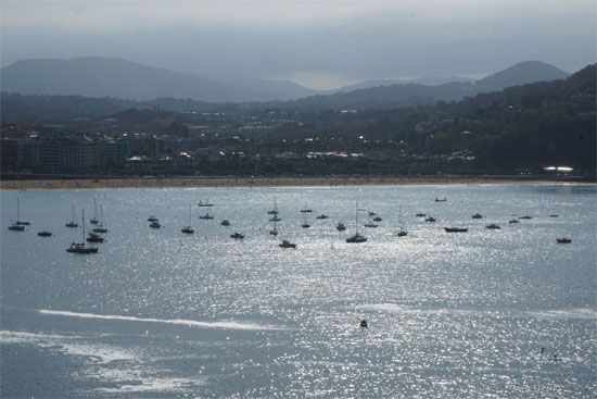 Blick vom Urgull auf die Bucht de la Concha