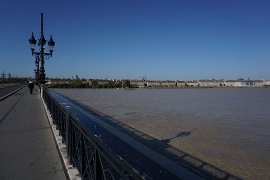 Am Ufer der Garonne 