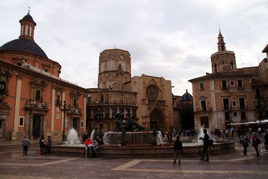 Plaza de la Virgen