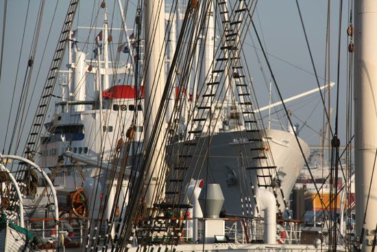 Rickmer Rickmers und Cap San Diego