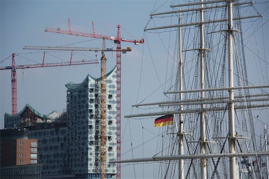 Elbphilharmonie und Rickmer Rickmers