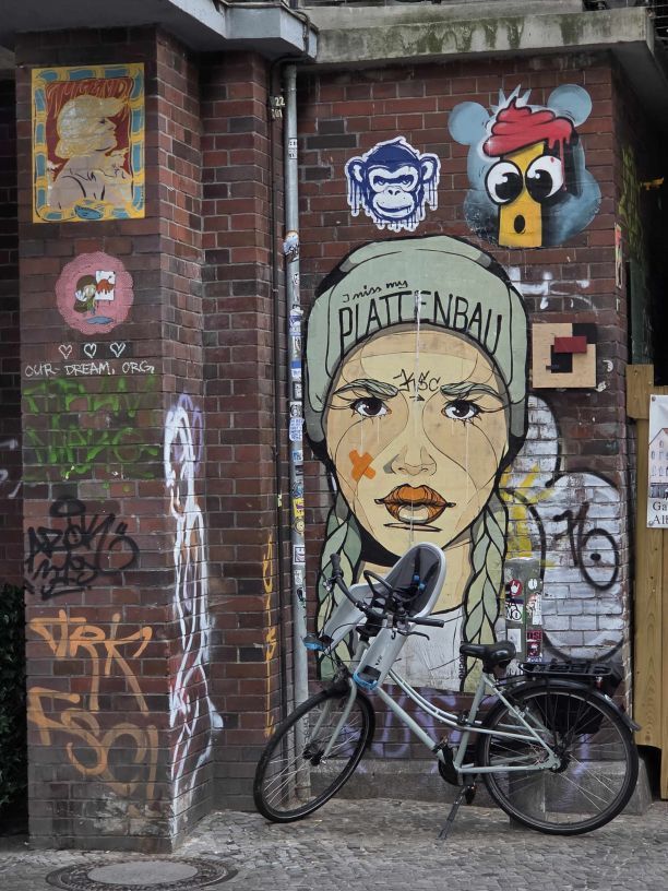 Graffiti am S-Bahnhof Savignyplatz