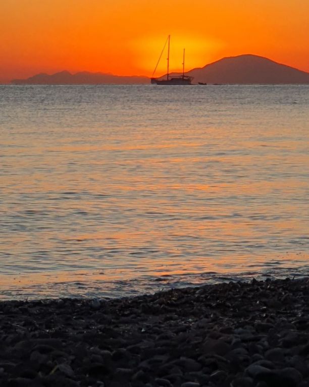 Sonnenaufgang am Lambi-Strand