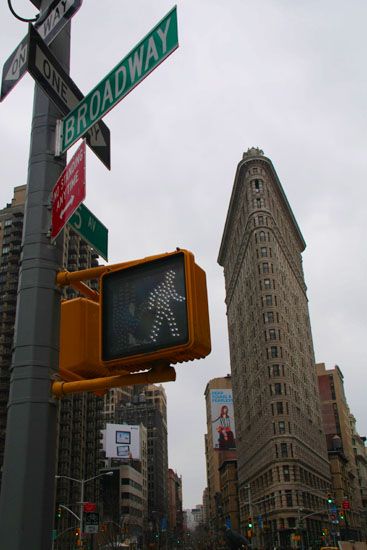 Flatiron Building an der Ecke Broadway/Fifth Avenue