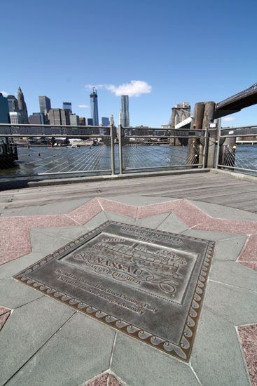 Blick Richtung Downtown Manhattan von Brooklyn aus