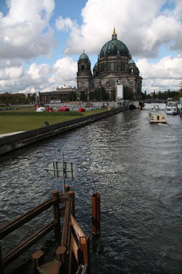 Spree und Berliner Dom