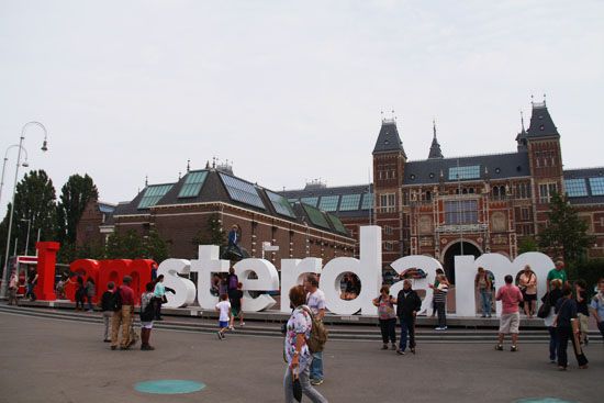 "i am amsterdam" vorm Rijksmuseum