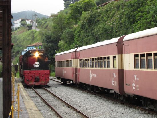 Zug von Ouro Preto nach Mariana