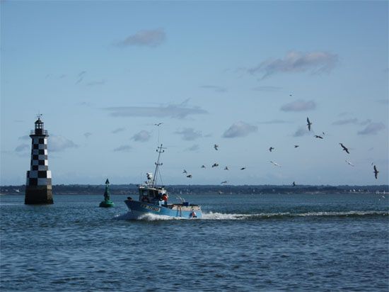 Loctudy - heimkehrendes Fischerboot