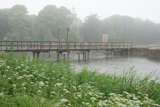 Wasserschlossruine der Grafen von Egmond