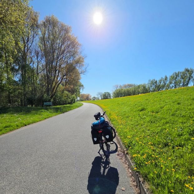 Elbradweg Hamburg - Dresden - April 2025