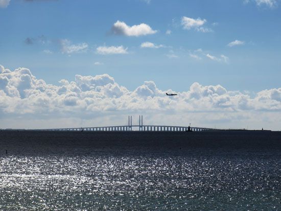 Öresundbrücke - Blick vom Amager Strandpark
