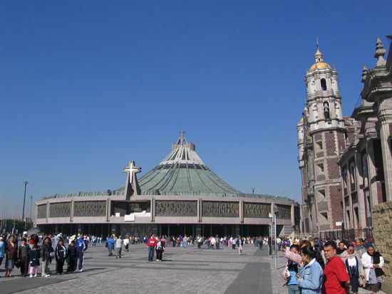 Mexico-City: Basilica de Guadalupe, neu und alt