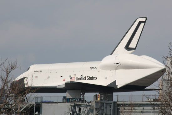Space Shuttle Enterprise im Intrepid Sea-Air-Space Museum