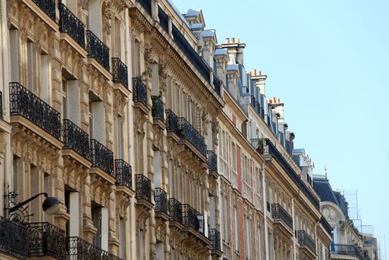 Häuser auf den Champs-Élysées