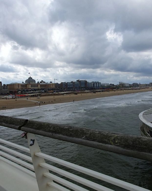 Auf der Seebrücke in Scheveningen