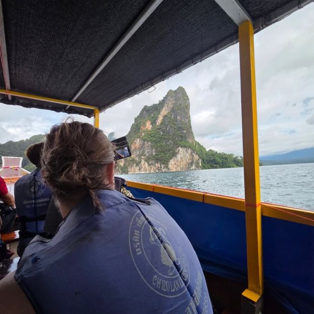 Auf dem Cheow Lan See