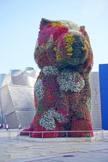 Guggenheim Museum Bilbao mit Puppy