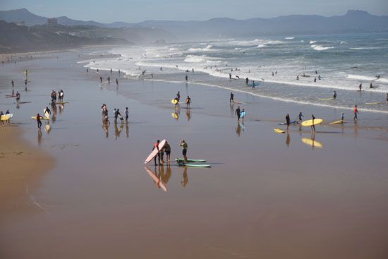 Surfer am Strand Côte des Basques