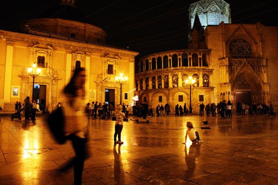 Plaza de la Virgen